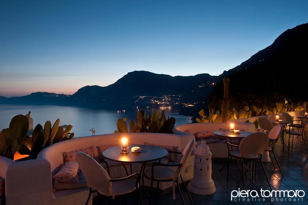 Hotel Le Fioriere Praiano Exterior foto
