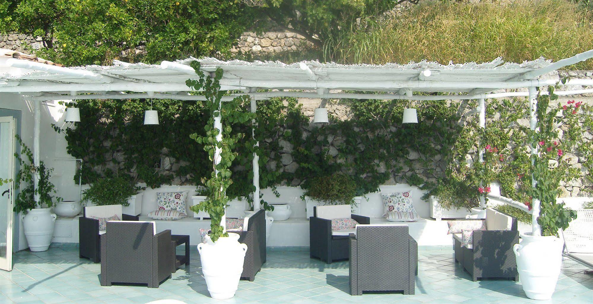 Hotel Le Fioriere Praiano Exterior foto